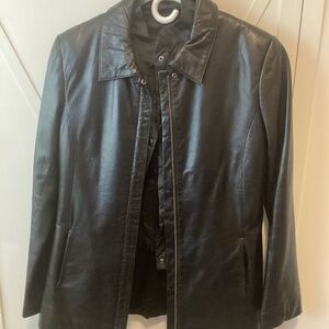 Women’s Black leather Danier zipper jacket and liner